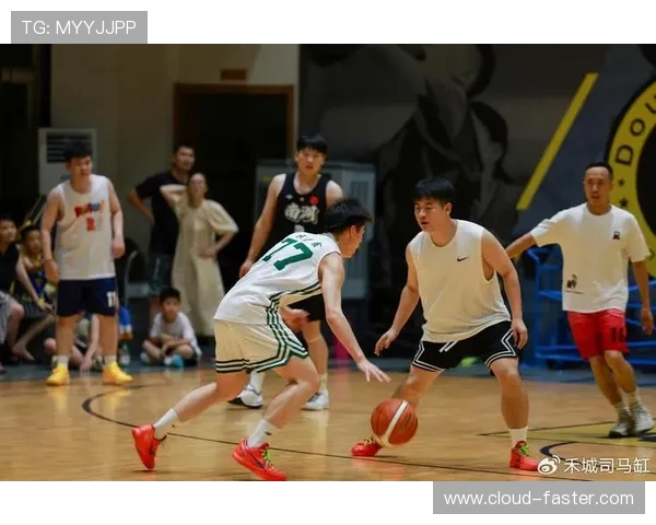 南京篮球队实力解析：联赛中展现出的团队协作与个人能力的完美结合